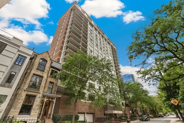 71 E Division Street #402, Chicago, IL 60610