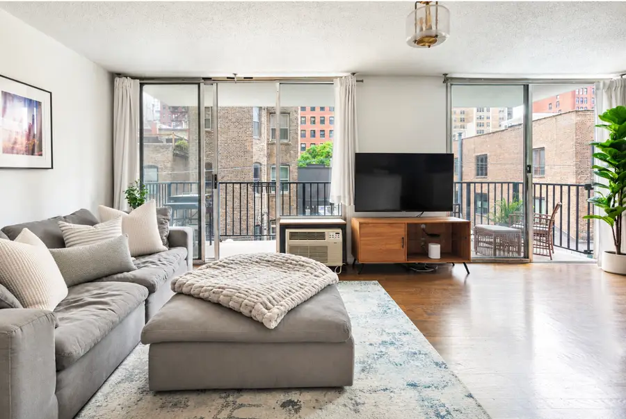 71 E Division Street #402, Chicago, IL 60610 - #2
