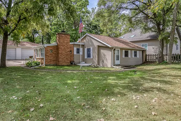421 Thornton Street, Lockport, IL 60441