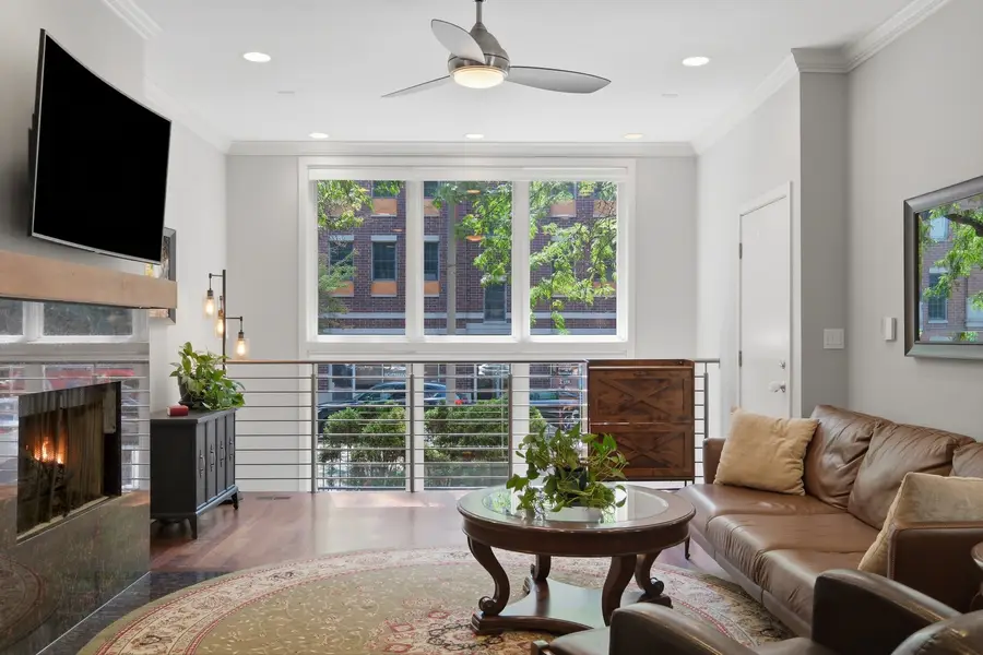 1920 W Diversey Parkway #1, Chicago, IL 60614 - #3