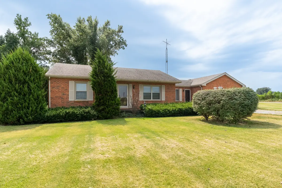 325 Butler Road, Harrisburg, IL 62946 - #1