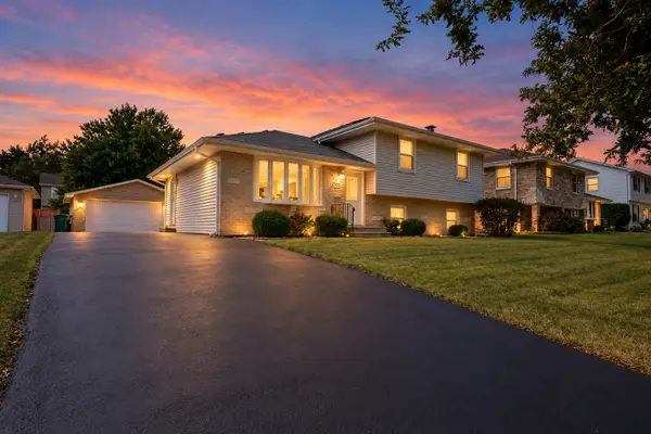 1705 Corregidor Street, Joliet, IL 60435