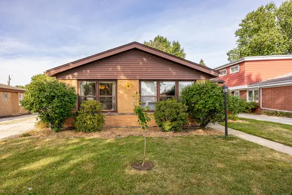10536 S Kilbourn Avenue, Oak Lawn, IL 60453