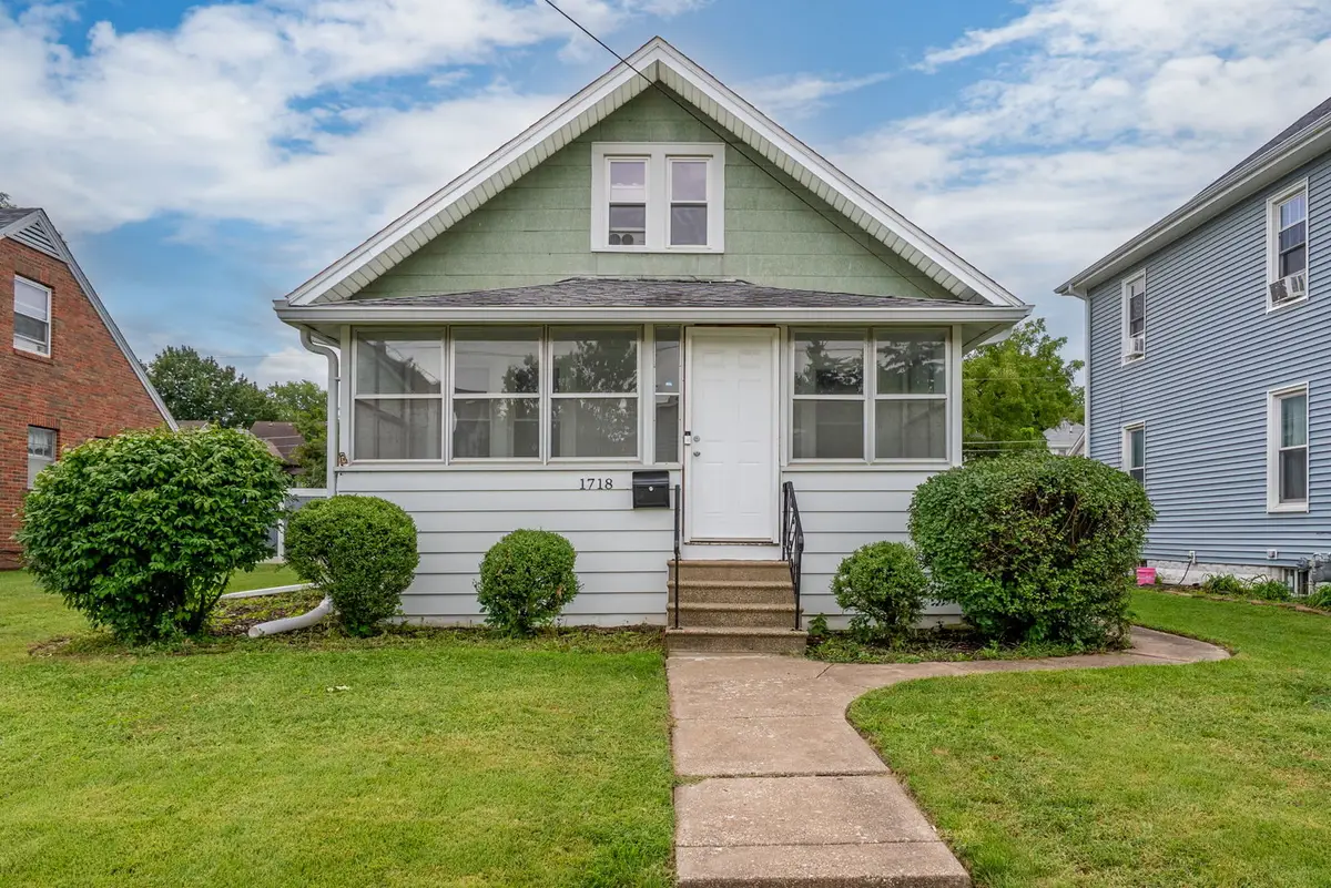 1718 13th Avenue, Moline, IL 61265 - #1