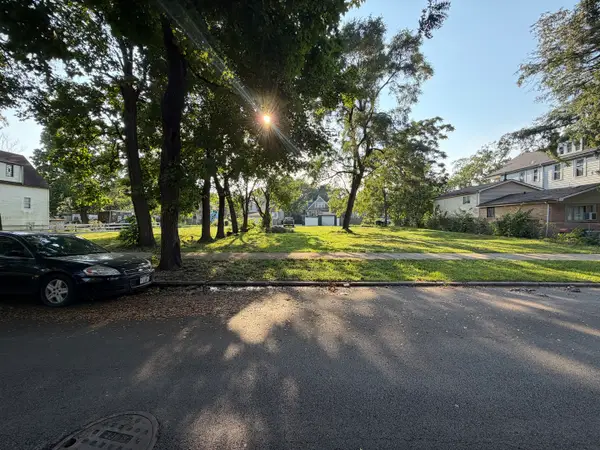 7024 S Elizabeth Street, Chicago, IL 60636