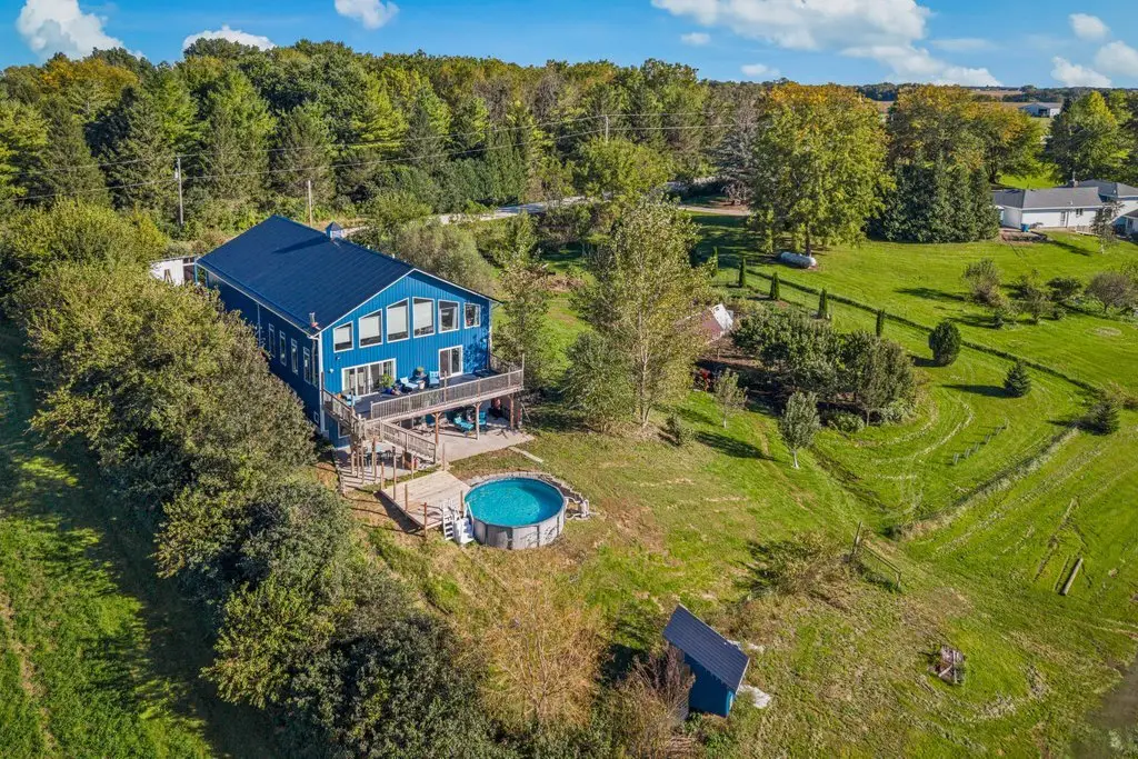 22998 260th Avenue, Le Claire, IA 52753 - #1