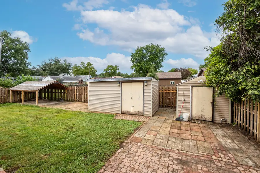 4205 8 1/2 Street, East Moline, IL 61244 - #3