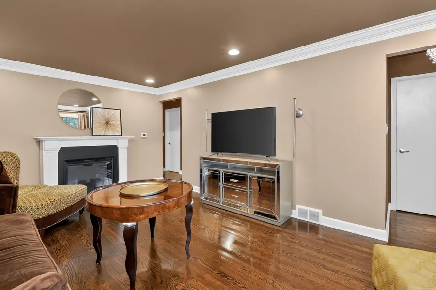 5533 S Sayre Avenue, Chicago, IL 60638 - #3