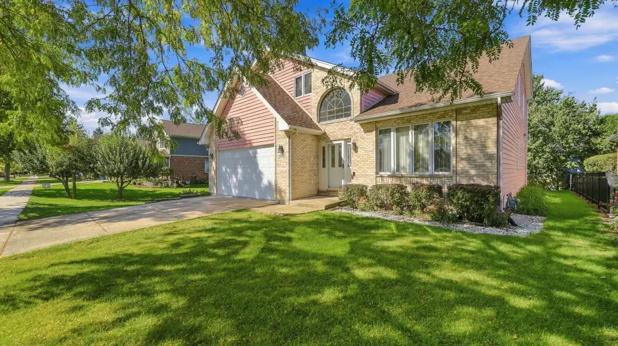 1140 Crystal Avenue, Downers Grove, IL 60516 - #2