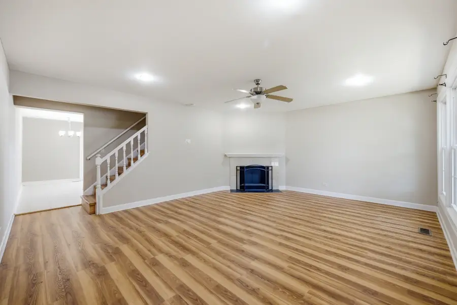 2038 Farnham Court, Schaumburg, IL 60194 - #2