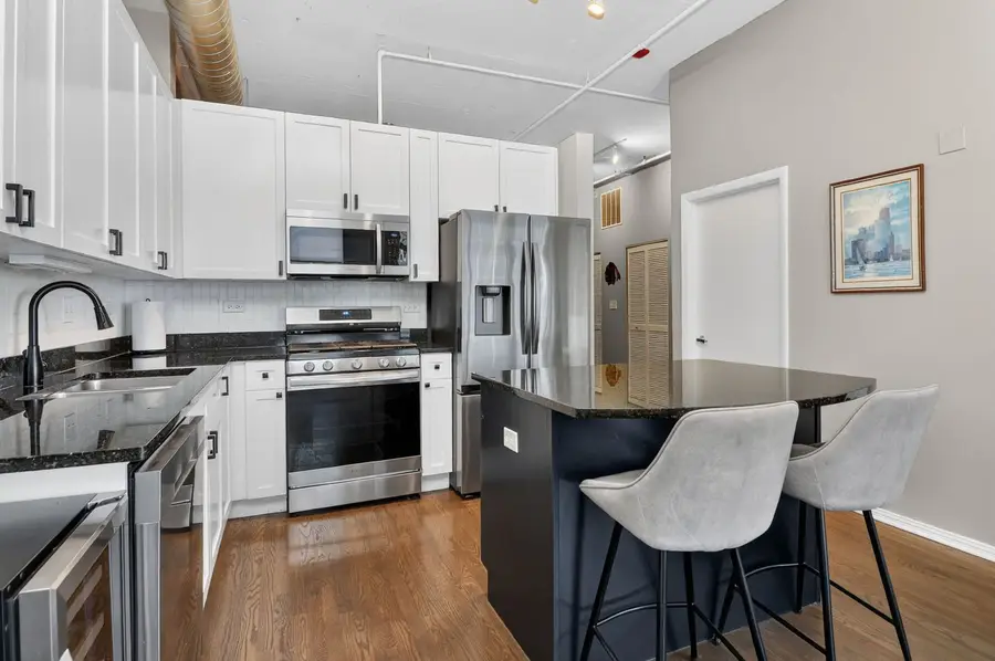 950 W Monroe Street #612, Chicago, IL 60607 - #3