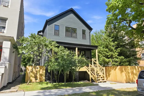 3072 N Avers Avenue, Chicago, IL 60618