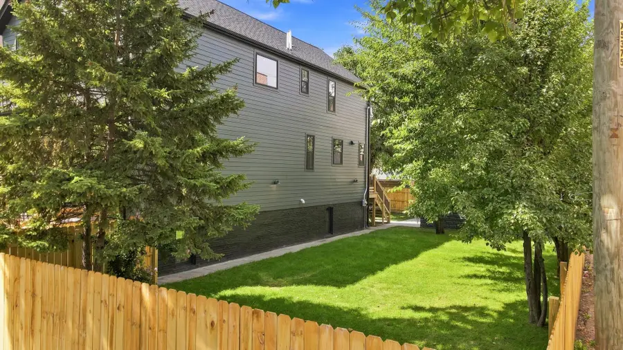 3072 N Avers Avenue, Chicago, IL 60618 - #3
