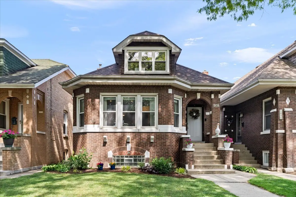 5430 N Lieb Avenue, Chicago, IL 60630 - #1