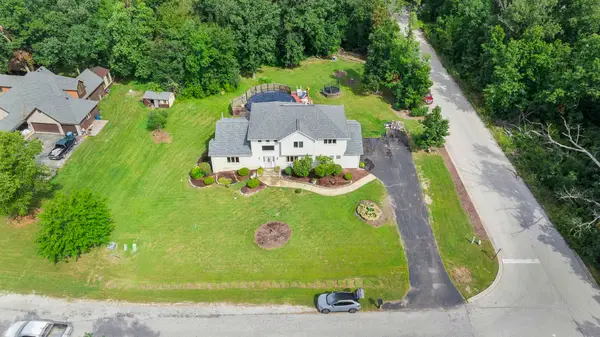 21176 Lisa Lane, Steger, IL 60475