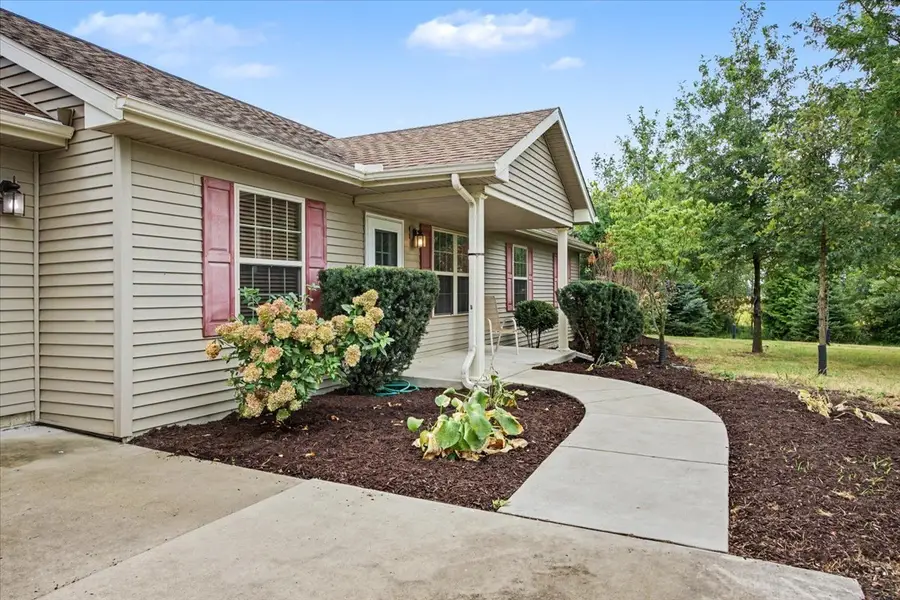 11924 E 2800 North Road, Cornell, IL 61319 - #2