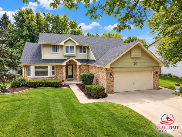 228 Whitetail Crossing, Oswego, IL 60543