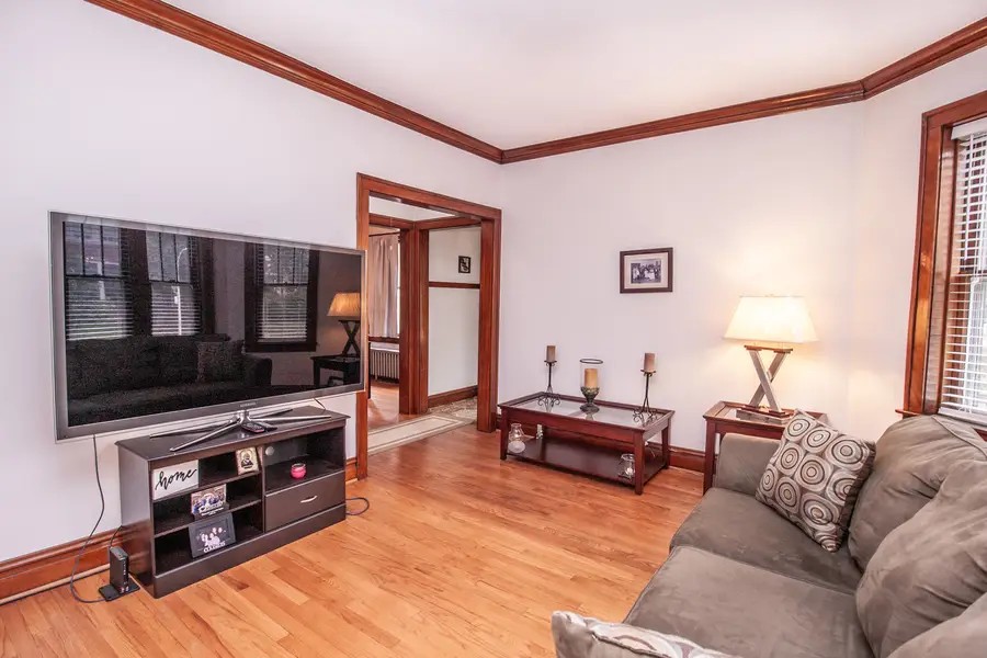5425 N Linder Avenue, Chicago, IL 60630 - #3