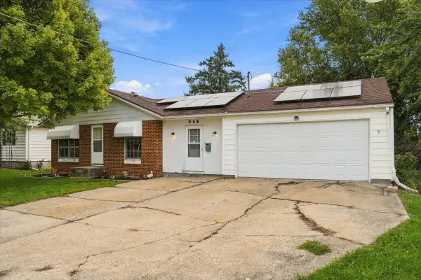 908 S Congress Avenue, Polo, IL 61064