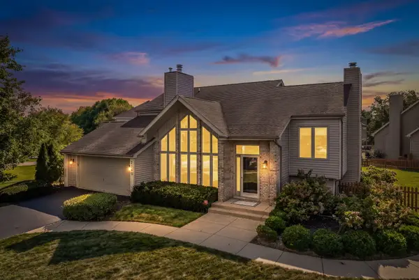 2108 Yellowstar Lane, Naperville, IL 60564