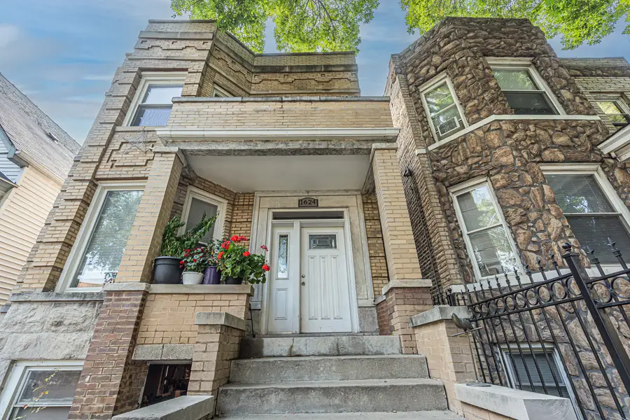 1624 N Tripp Avenue, Chicago, IL 60639 - #2