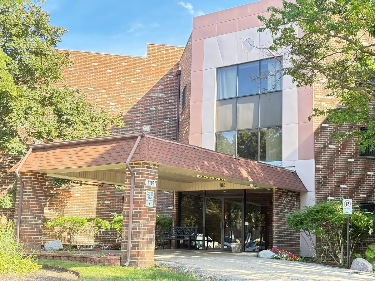 1108 Castilian Court #211, Glenview, IL 60025 - #1