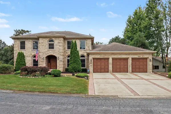 1 Golf View Lane, Frankfort, IL 60423
