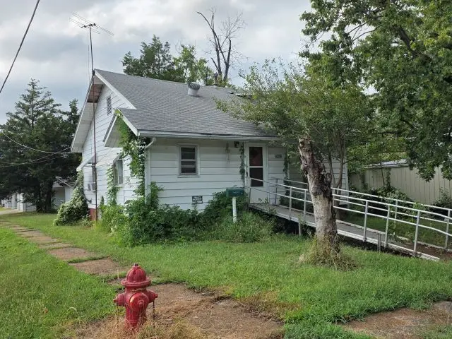 1029 S Mckinley Street, Harrisburg, IL 62946 - #1