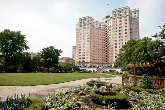 5555 N Sheridan Road #515, Chicago, IL 60640