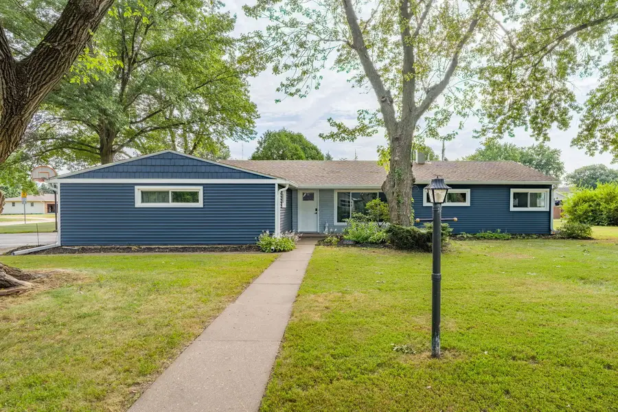 341 Circle Drive, Riverdale, IA 52722 - #2