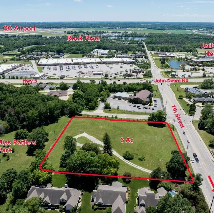 3580 7th Street, Moline, IL 61265 - #1