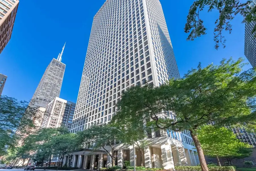 260 E Chestnut Street #3902, Chicago, IL 60611 - #2