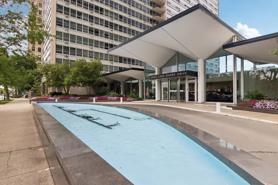 3550 N Lake Shore Drive N #820, Chicago, IL 60657 - #2