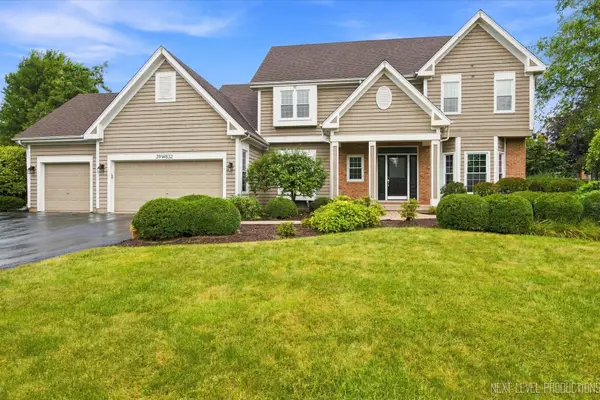 39W832 Carl Sandburg Road, St. Charles, IL 60175