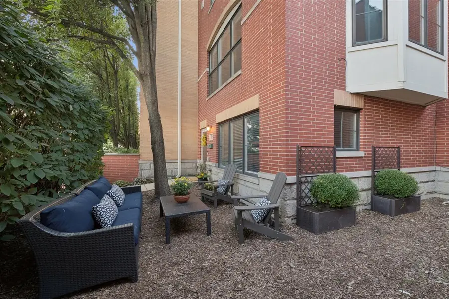 1192 Clarence Avenue #18, Oak Park, IL 60304 - #2