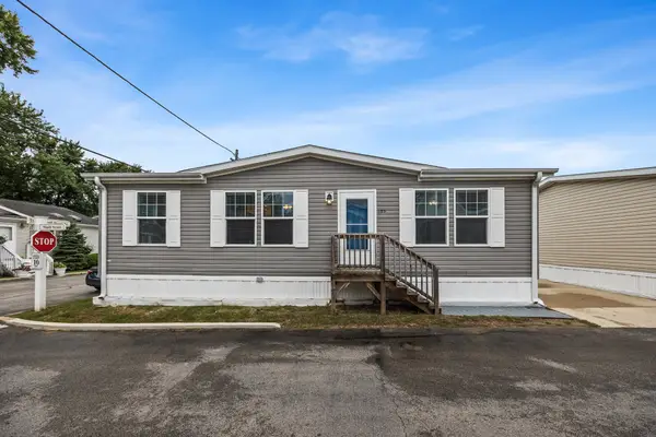 935 9th Street, Northfield, IL 60093
