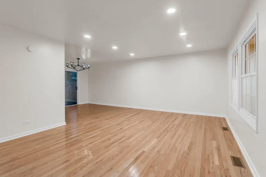 706 Armitage Avenue, Glendale Heights, IL 60139 - #3