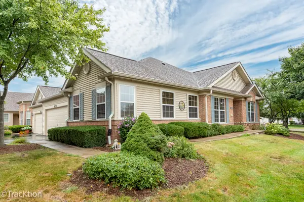 16220 Tomahawk Lake Court, Crest Hill, IL 60403