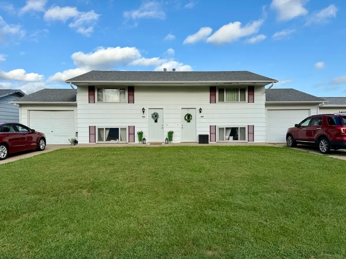 1415 11th Street, Silvis, IL 61282 - #1