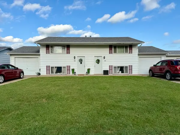 1415 11th Street, Silvis, IL 61282