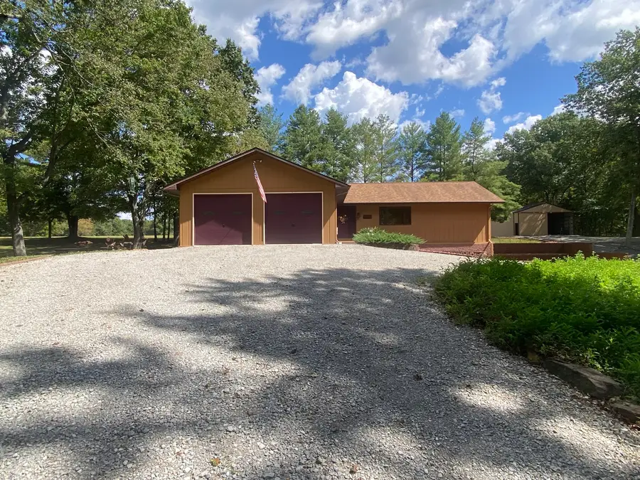5702 N Thompsonville Road, Thompsonville, IL 62890 - #2