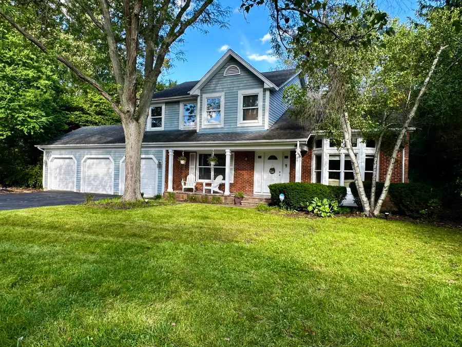 2140 Kenton Lane, Green Oaks, IL 60048 - #2