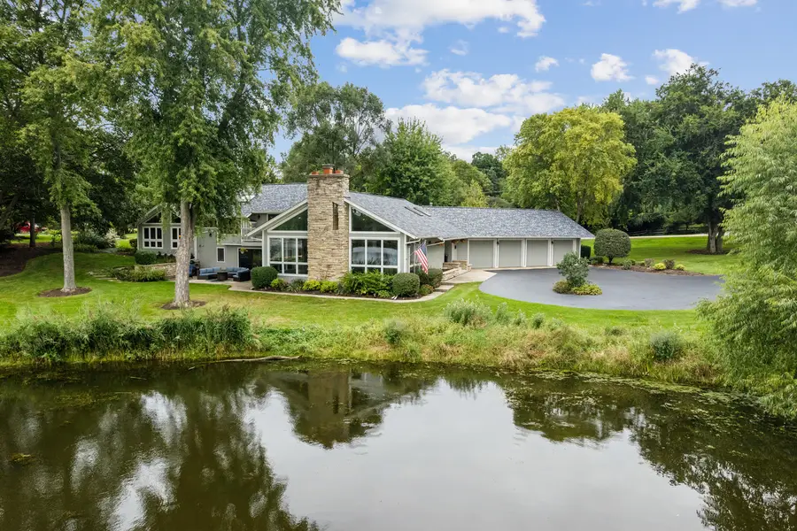 498 Lakepoint Drive, Barrington, IL 60010 - #2
