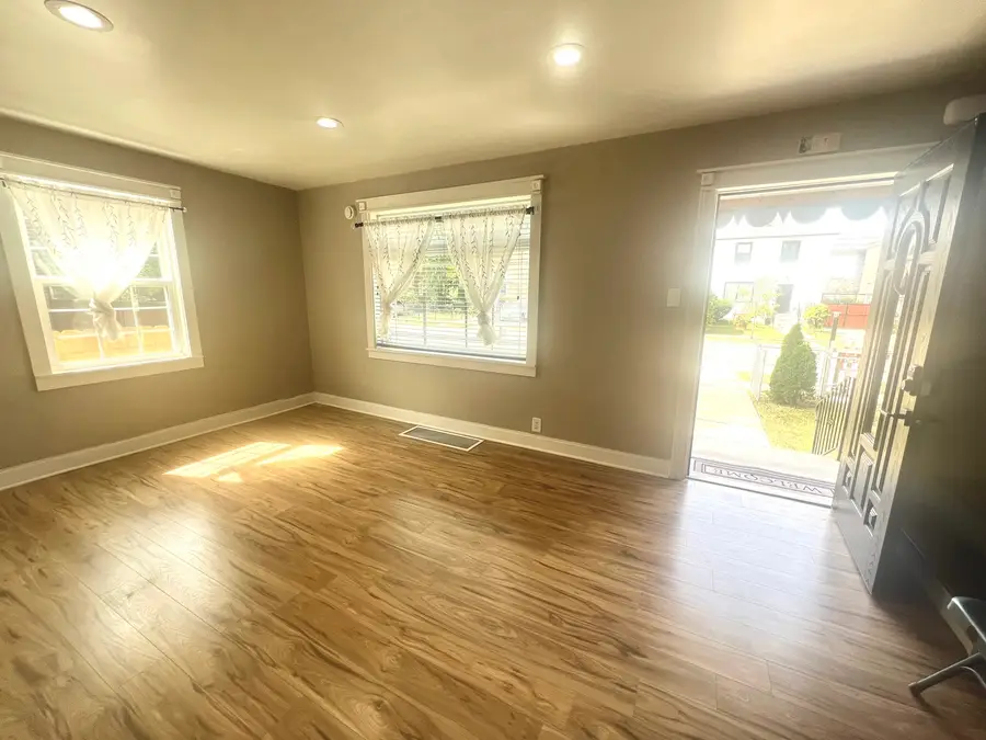 7541 S Hamilton Avenue, Chicago, IL 60620 - #3