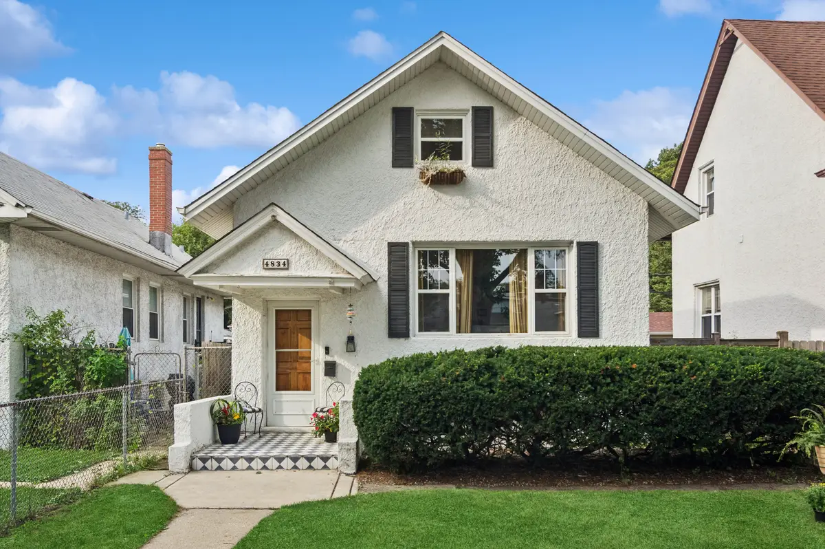 4834 W Cullom Avenue, Chicago, IL 60641 - #1