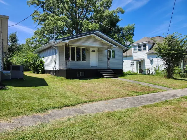 609 S Ledford Street, Harrisburg, IL 62946
