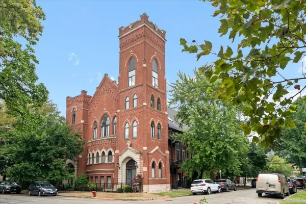 2140 N Richmond Street #7, Chicago, IL 60647