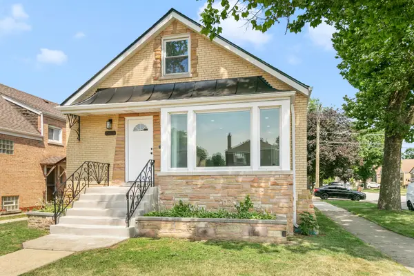 2263 S 14th Avenue, North Riverside, IL 60546