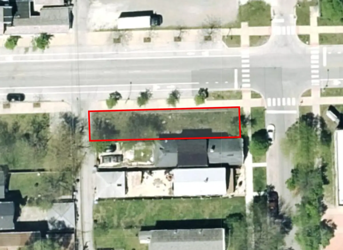 8300 S Mackinaw Avenue, Chicago, IL 60617 - #1