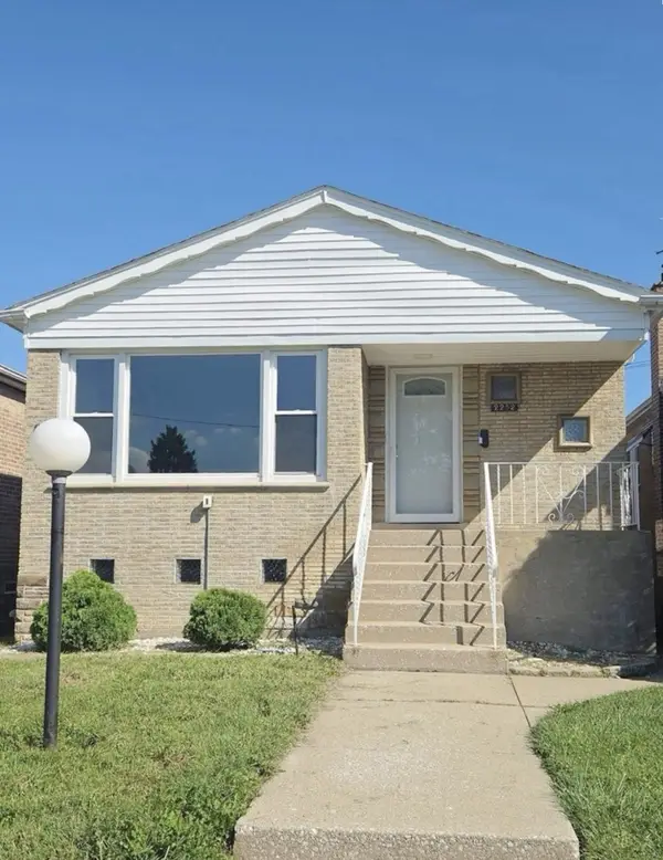 2252 E 92nd Place, Chicago, IL 60617